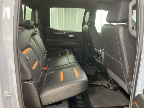 Used 2024 GMC Sierra 1500 AT4 w/ AT4 Premium Package image 15