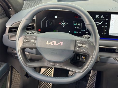 Used 2024 Kia EV9 GT-Line image 23