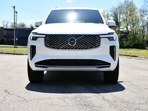 New 2026 Volvo XC90 B6 Ultra w/ Protection Package AWD/4WD image 2