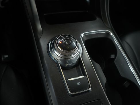 Used 2018 Ford Fusion SE w/ Equipment Group 601A image 22