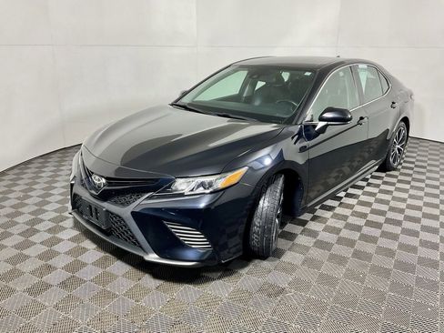 Used 2019 Toyota Camry LE image 8