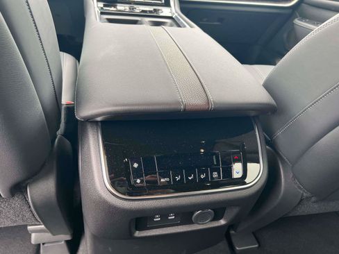 Used 2026 Nissan Armada SL w/ Captain's Chari Seat Package AWD/4WD image 26