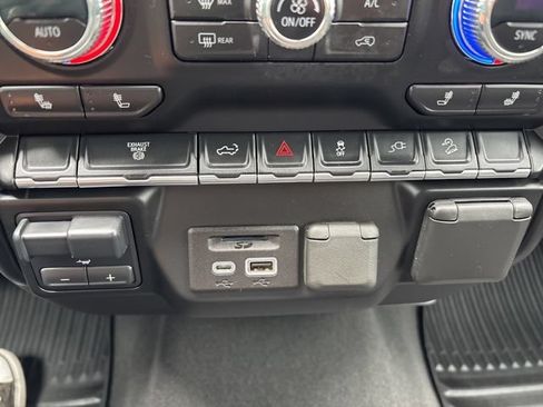 Used 2023 GMC Sierra 2500 SLE w/ SLE Convenience Package AWD/4WD image 27