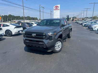 New 2025 Toyota Tacoma SR5