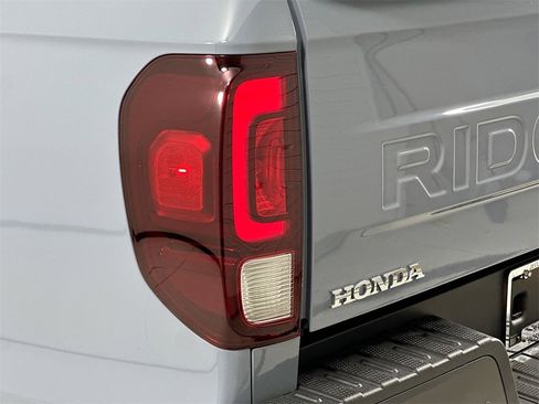 Certified 2025 Honda Ridgeline TrailSport image 2
