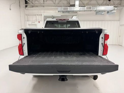 Used 2021 Chevrolet Silverado 2500 LTZ w/ Z71 Chrome Sport Edition image 28