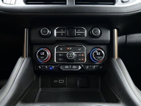 Used 2024 Chevrolet Tahoe High Country AWD/4WD image 23
