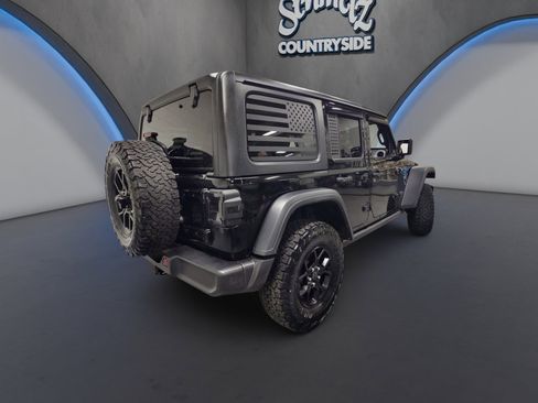 Used 2024 Jeep Wrangler Unlimited image 9