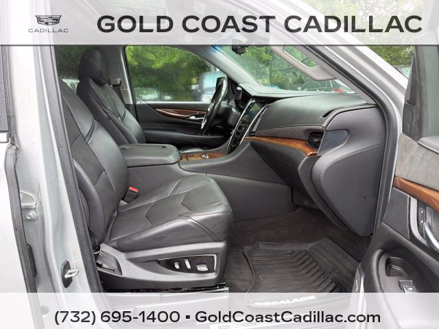 Used 2020 Cadillac Escalade ESV Luxury AWD/4WD image 7