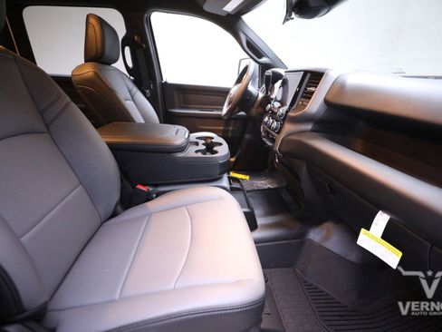 New 2026 RAM 2500 Tradesman w/ Chrome Appearance Group image 21