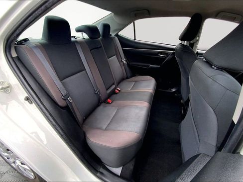 Used 2019 Toyota Corolla LE image 17