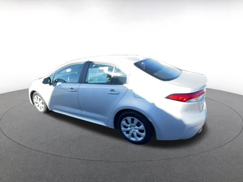 Used 2025 Toyota Corolla LE image 10
