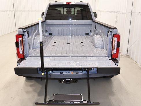 New 2026 Ford F450 Platinum w/ FX4 Off-Road Package image 33