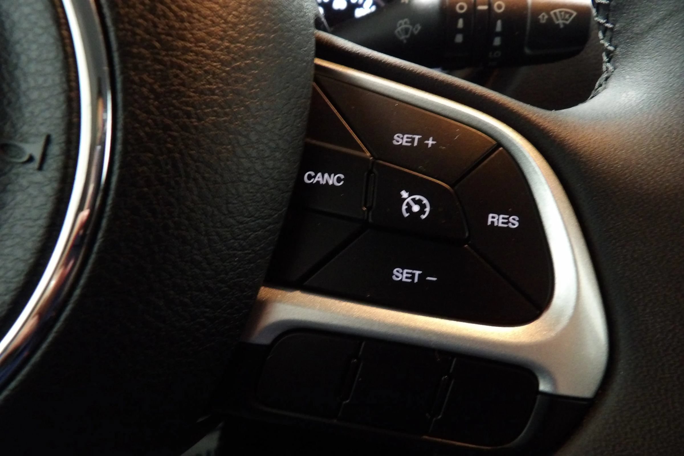 Used 2021 Jeep Renegade Latitude FWD image 19