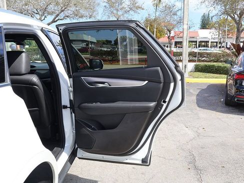 Used 2022 Cadillac XT5 Luxury FWD image 25