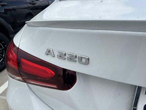 Used 2020 Mercedes-Benz A 220 image 9