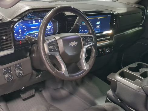 Used 2022 Chevrolet Silverado 1500 LT Trail Boss w/ Protection Package AWD/4WD image 12