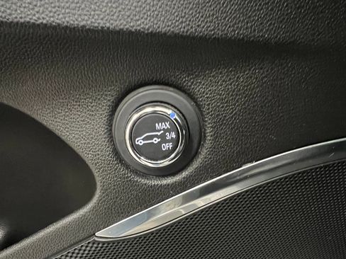 Used 2024 Buick Enclave Premium image 25