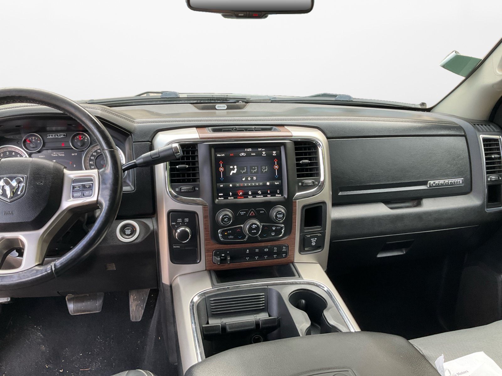 Used 2018 RAM 3500 Laramie AWD/4WD image 12