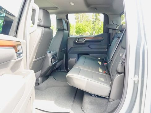 New 2026 GMC Sierra 1500 Denali w/ Technology Package AWD/4WD image 11
