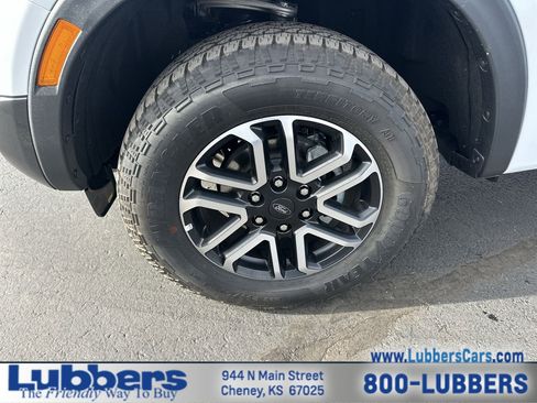 Used 2025 Ford Ranger Lariat w/ FX4 Off-Road Package image 10