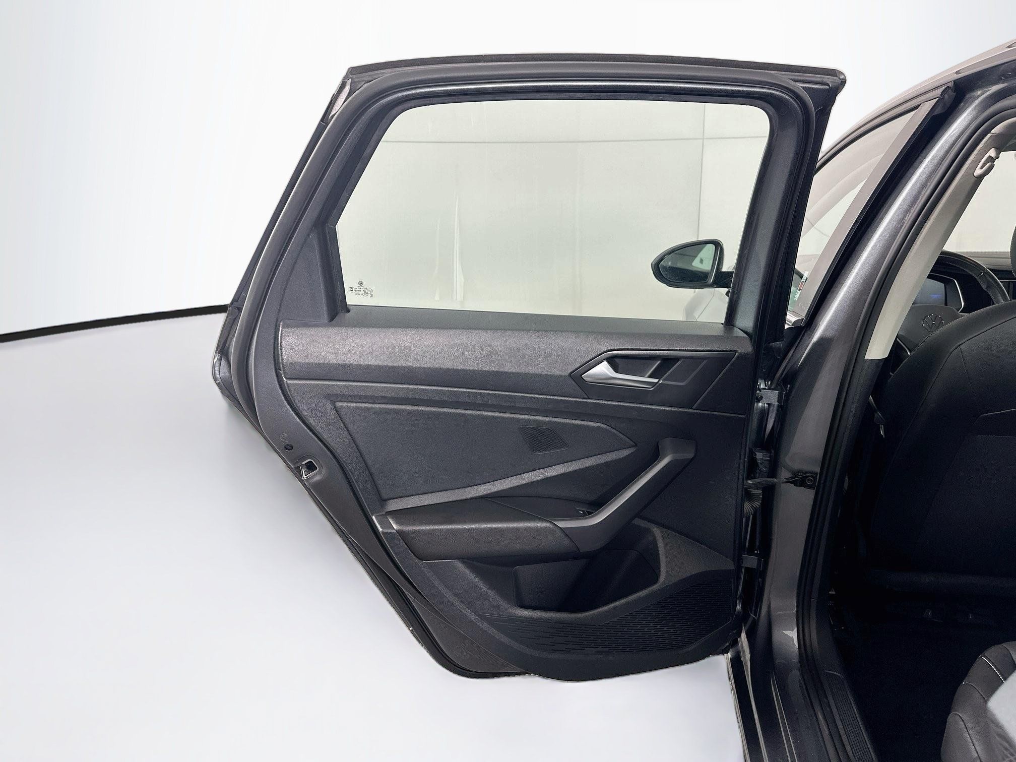 Used 2024 Volkswagen Jetta SE FWD image 26