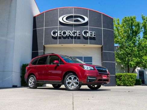 Used 2018 Subaru Forester 2.5i Touring AWD/4WD image 42