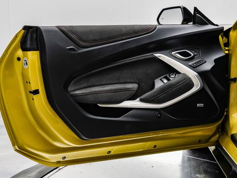 Used 2024 Chevrolet Camaro ZL1 image 90