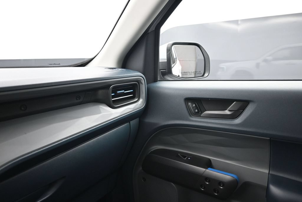 Certified 2025 Ford Maverick Lobo AWD/4WD image 16