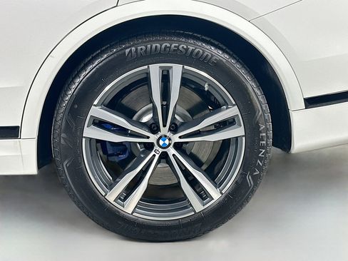 New 2026 BMW X7 M60i image 32