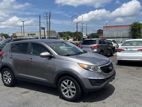 Used 2015 Kia Sportage LX image 10
