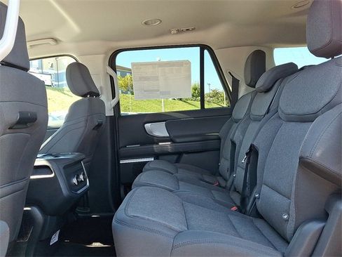 New 2025 Ford Expedition Max Active image 5