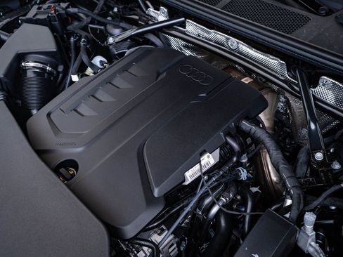 New 2025 Audi Q5 Premium Plus image 41