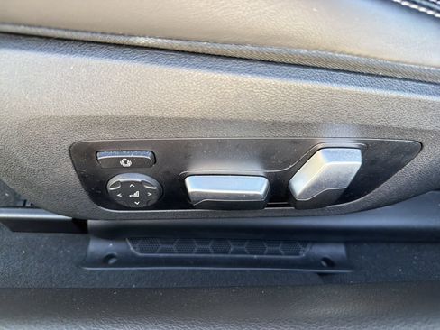Used 2024 BMW 840i Convertible RWD image 17