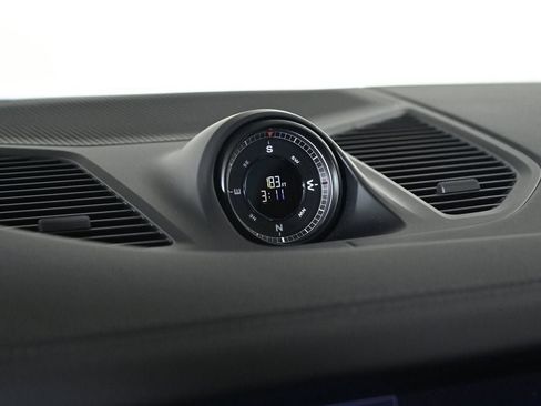 Certified 2025 Porsche Cayenne S image 22