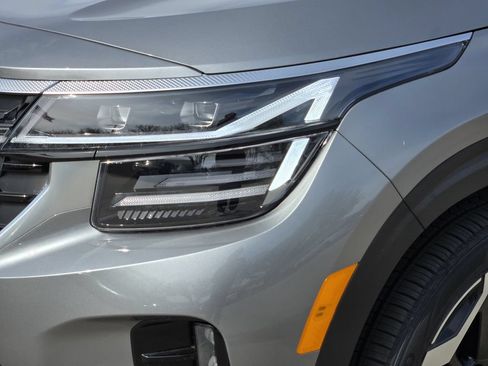 New 2026 Kia Seltos SX AWD/4WD image 7