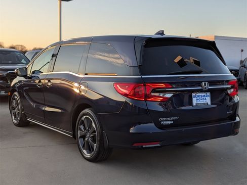 Used 2023 Honda Odyssey Elite image 6