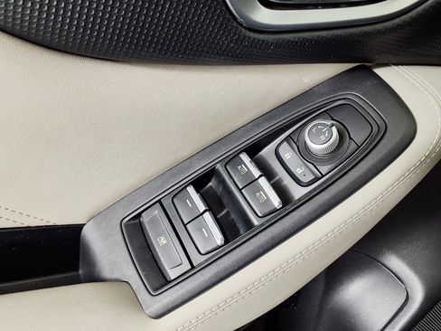 Used 2020 Subaru Forester Limited w/ Popular Package #3 image 8