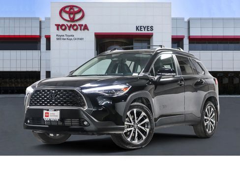 Certified 2024 Toyota Corolla Cross XLE w/ Convenience Package AWD/4WD image 1