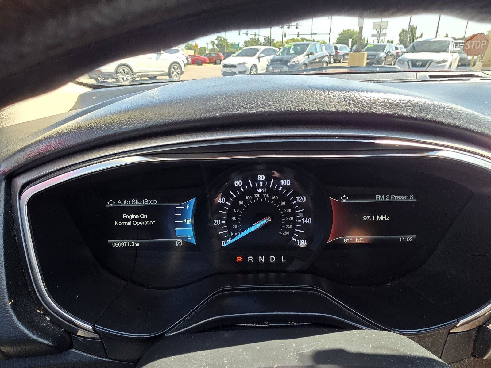 Used 2020 Ford Fusion SE FWD image 25