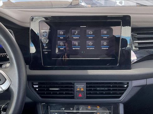 Used 2025 Volkswagen Jetta S image 8