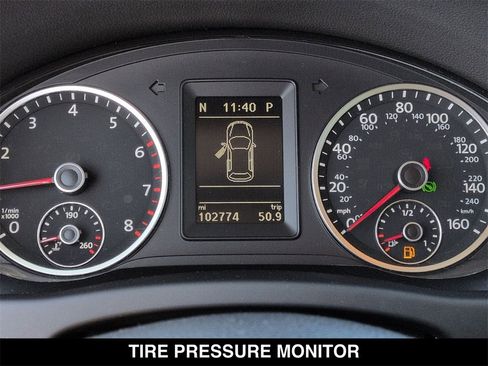 Used 2014 Volkswagen Tiguan SE image 21