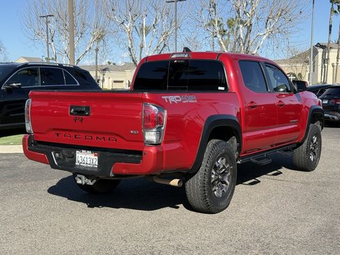 Used 2020 Toyota Tacoma TRD Off-Road w/ Technology Package image 7