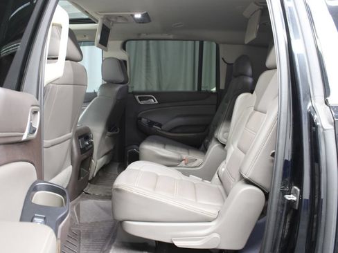 Used 2019 GMC Yukon XL Denali AWD/4WD image 13