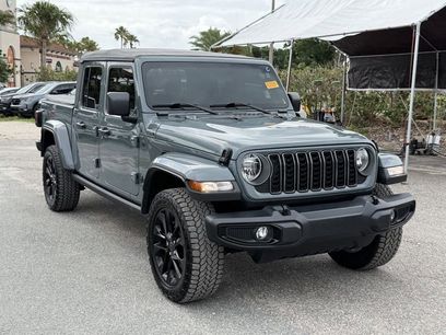 Used 2025 Jeep Gladiator Sport