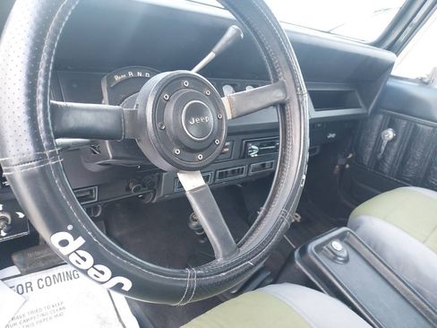Used 1987 Jeep Wrangler Laredo AWD/4WD image 10