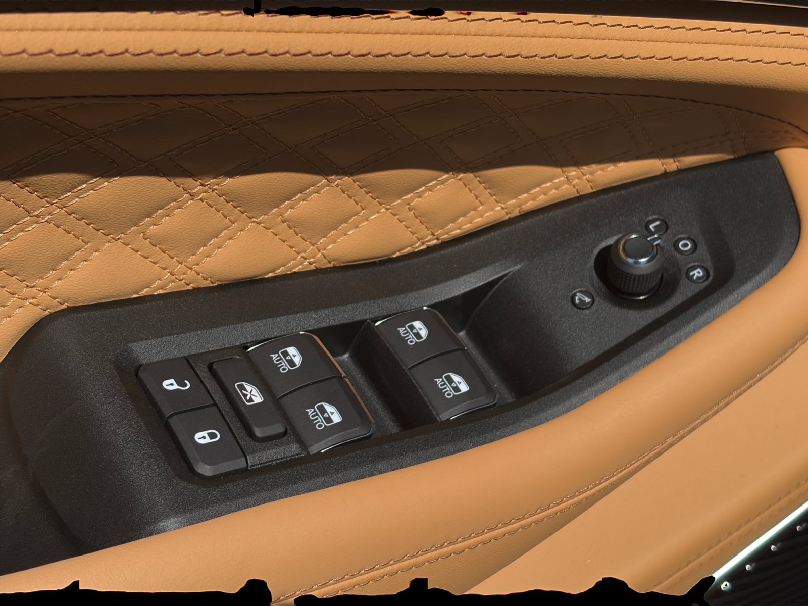 New 2026 Jeep Grand Cherokee Summit w/ Obsidian Package AWD/4WD image 16