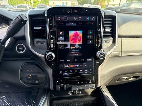 New 2026 RAM 2500 Big Horn AWD/4WD image 12