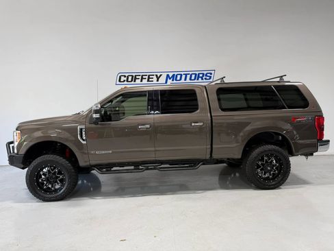 Used 2017 Ford F350 King Ranch w/ King Ranch Ultimate Package AWD/4WD image 3