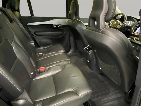 Used 2018 Volvo XC90 T6 Momentum w/ Convenience Package image 14